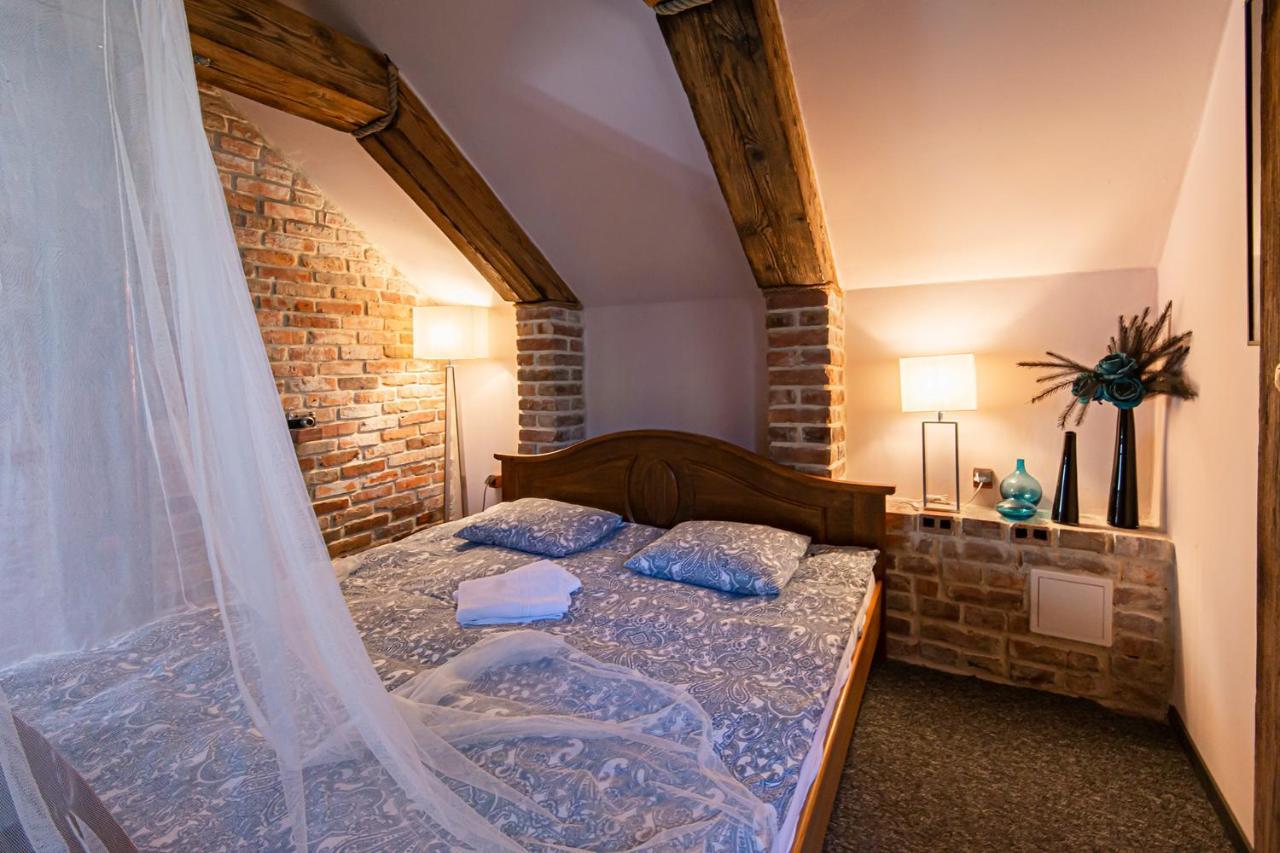Noble & Sauna Zone Apartment