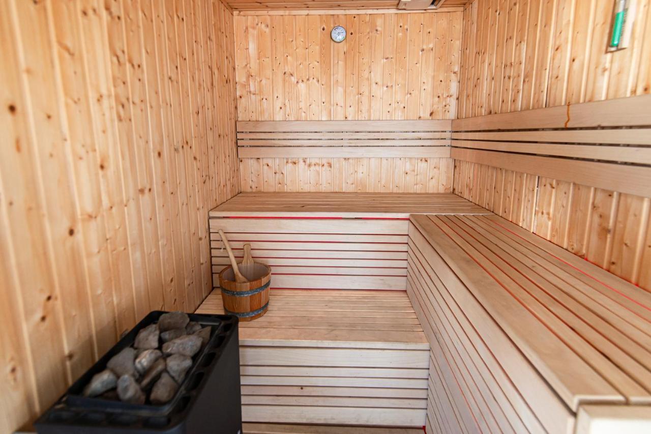 Noble & Sauna Zone * Zabierzow